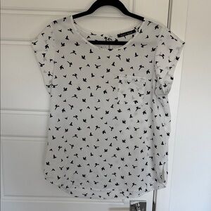 Sweet Rain White Short Sleeve Bird-Print Pocket Blouse